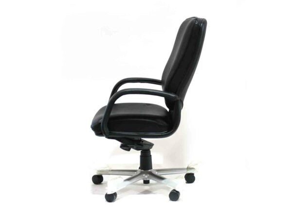 Office Furniture Outlet new Wayeland Black Chair with High Back