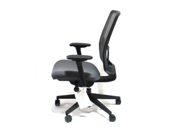 Office Furniture Outlet new Herman Miller Black/Grey Verus