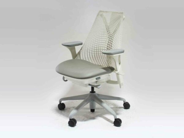 Office Furniture Outlet new Herman Miller White Sayl Chair